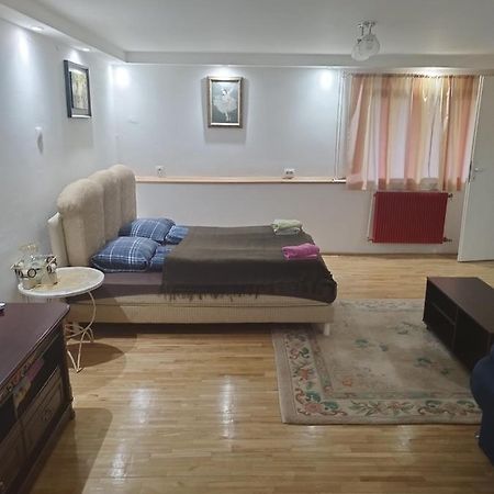 Goksi Apartment 수보티차 외부 사진
