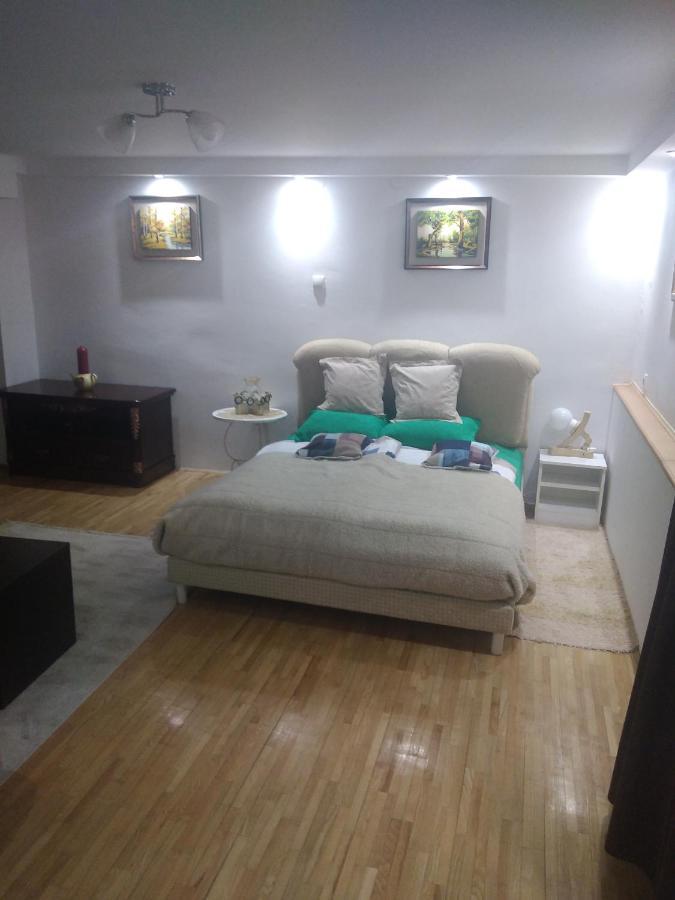 Goksi Apartment 수보티차 외부 사진