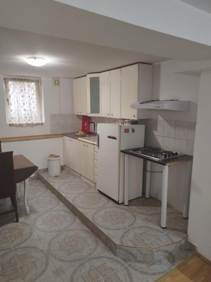 Goksi Apartment 수보티차 외부 사진