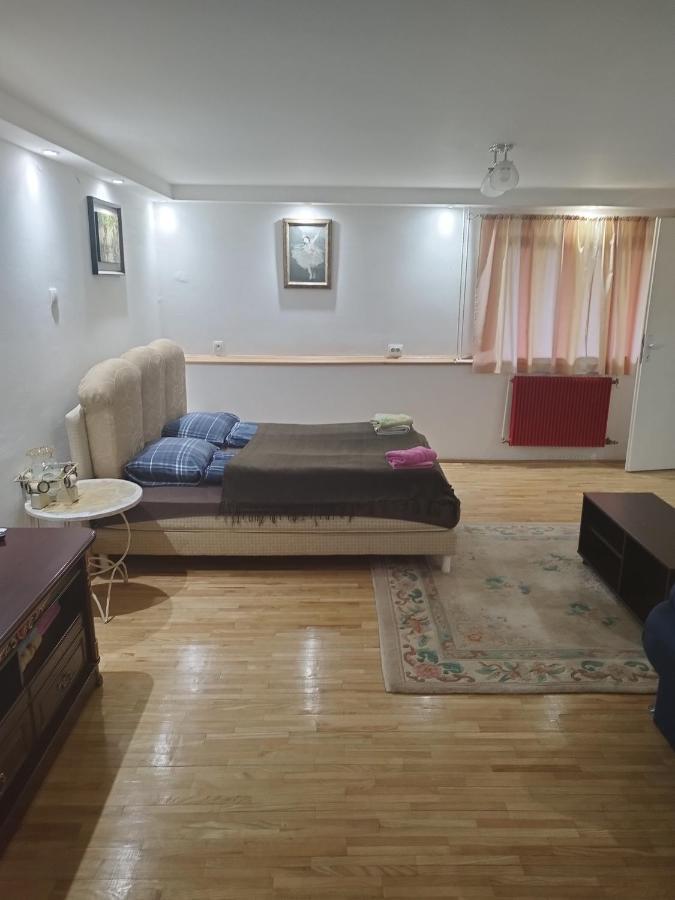 Goksi Apartment 수보티차 외부 사진